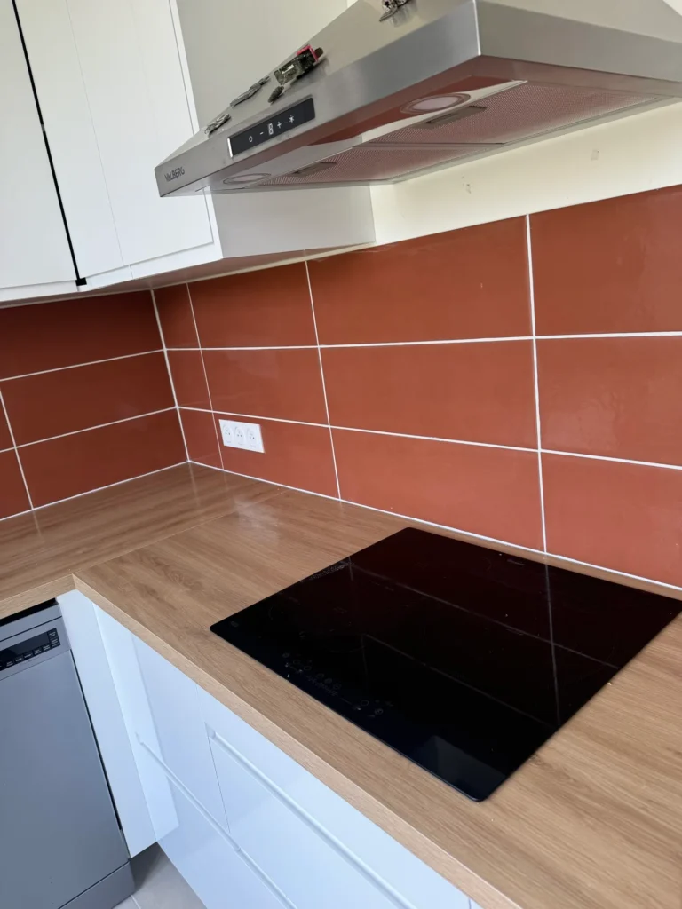 Crédence cuisine carrelage terracotta