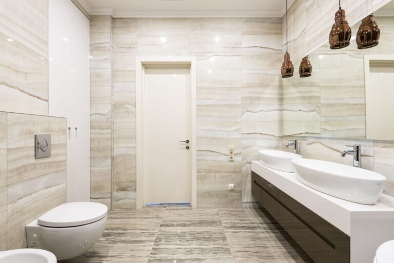 Salle de bain carrelage et faïence